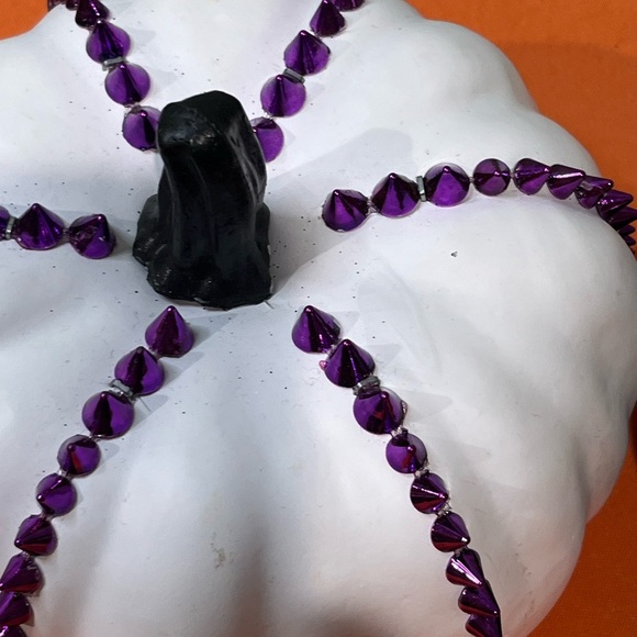 6/$25 Black and White Studded Pumpkin set - Picture 8 of 11